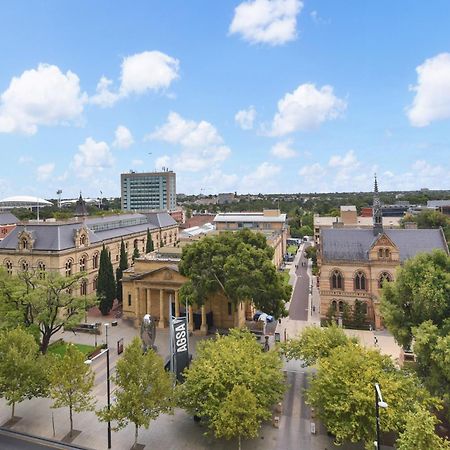 Light & Airy 3 Bd Cbd Apt: Balconytramwifi/Parking Apartment Adelaide Bagian luar foto