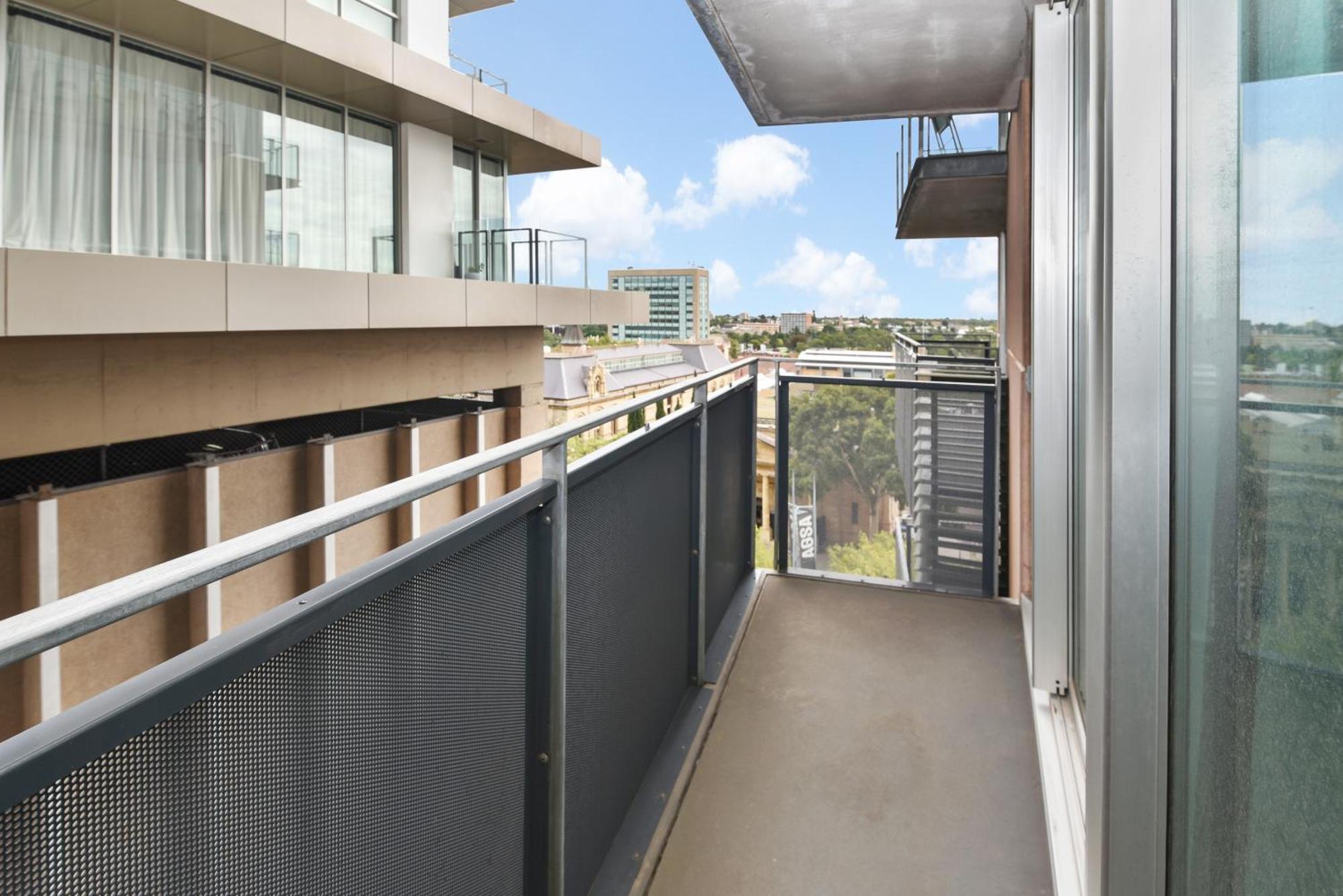 Light & Airy 3 Bd Cbd Apt: Balconytramwifi/Parking Apartment Adelaide Bagian luar foto