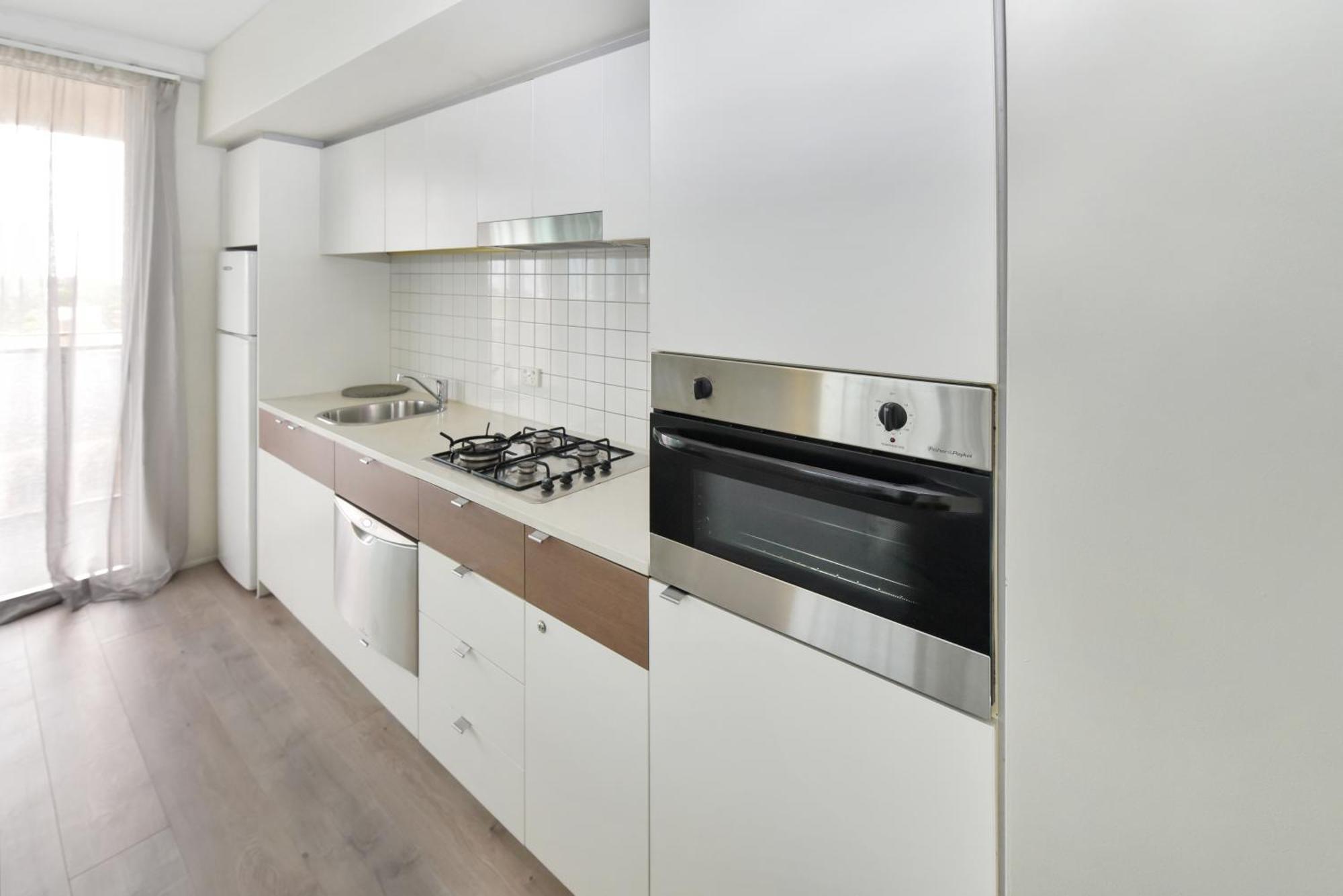 Light & Airy 3 Bd Cbd Apt: Balconytramwifi/Parking Apartment Adelaide Bagian luar foto