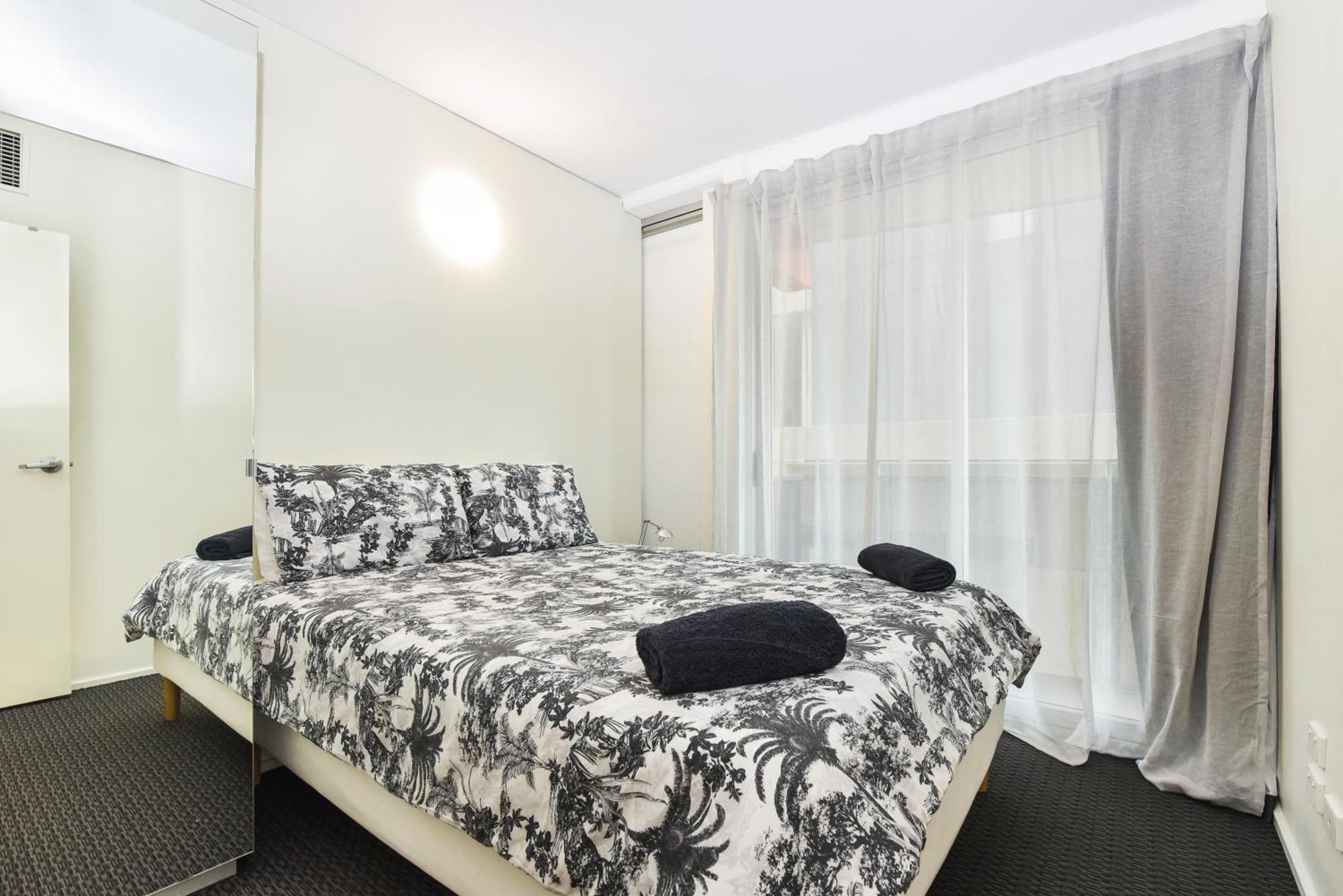 Light & Airy 3 Bd Cbd Apt: Balconytramwifi/Parking Apartment Adelaide Bagian luar foto